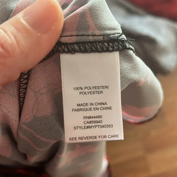 Like new Tinsel floral top - Picture 10 of 14